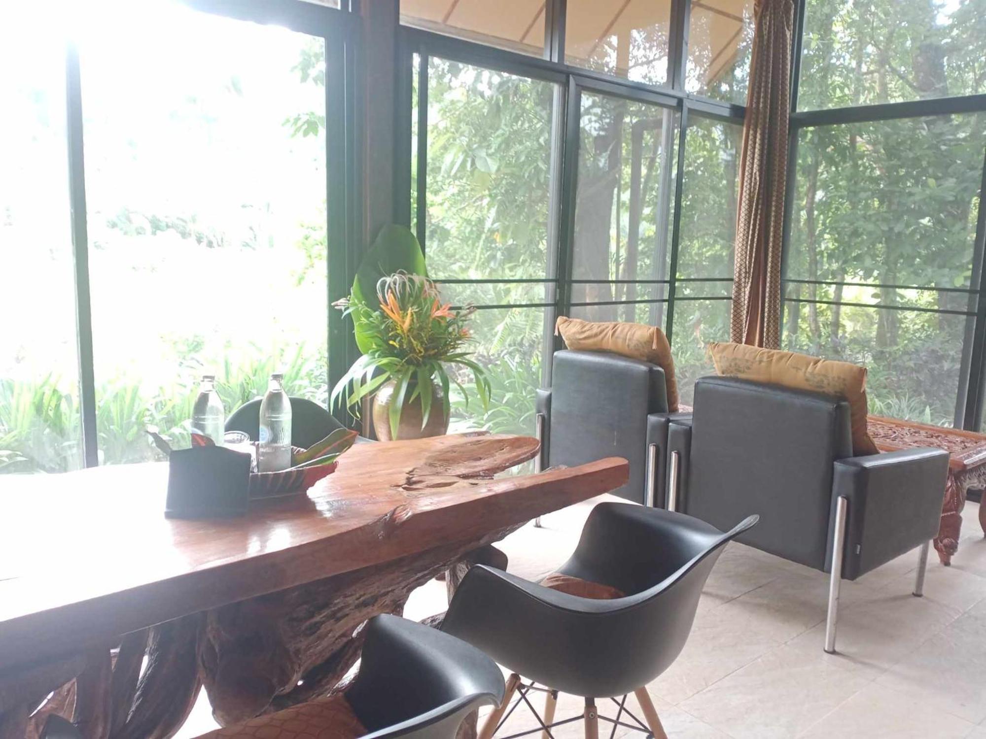 Eco-Logic, Resort For Charity Phato 外观 照片